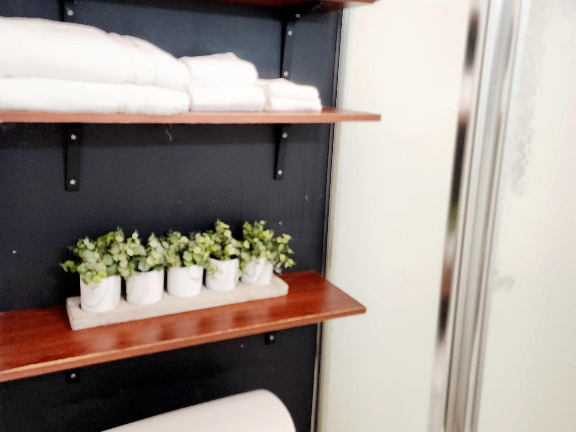 Two Bedroom Home In Beautiful Downtown レイクランド エクステリア 写真